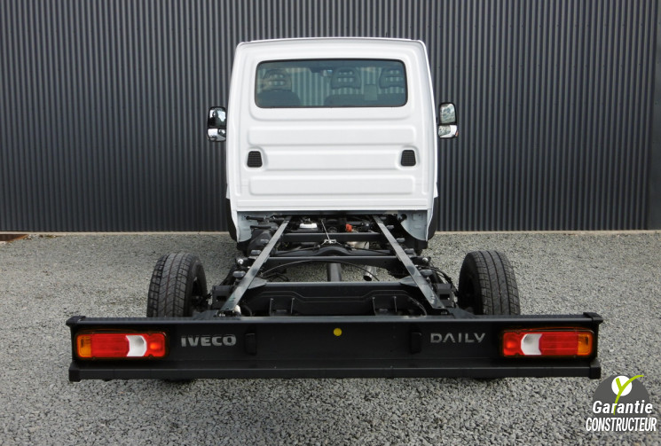 IVECO DAILY TD CHASSIS CAB 35S18 EMP 4100