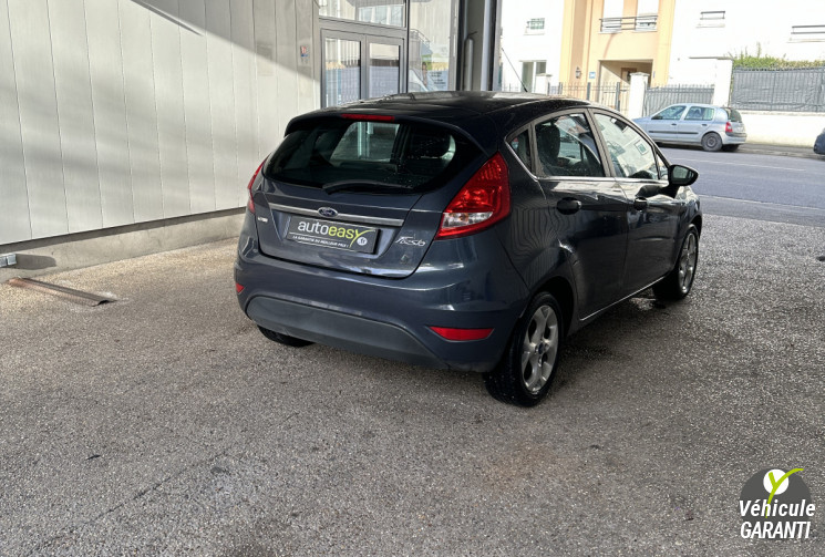 FORD FIESTA 1.4  70 TDCI titanium 