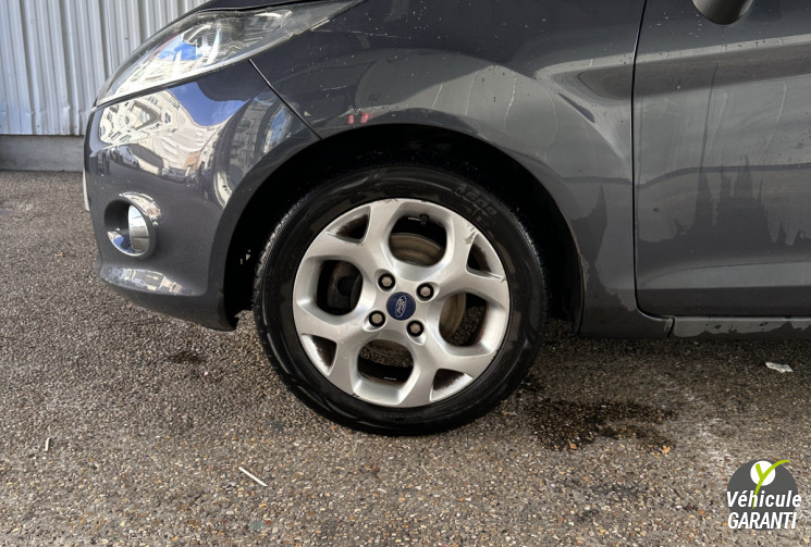 FORD FIESTA 1.4  70 TDCI titanium 