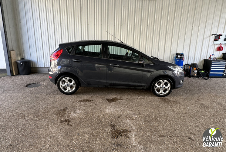 FORD FIESTA 1.4  70 TDCI titanium 