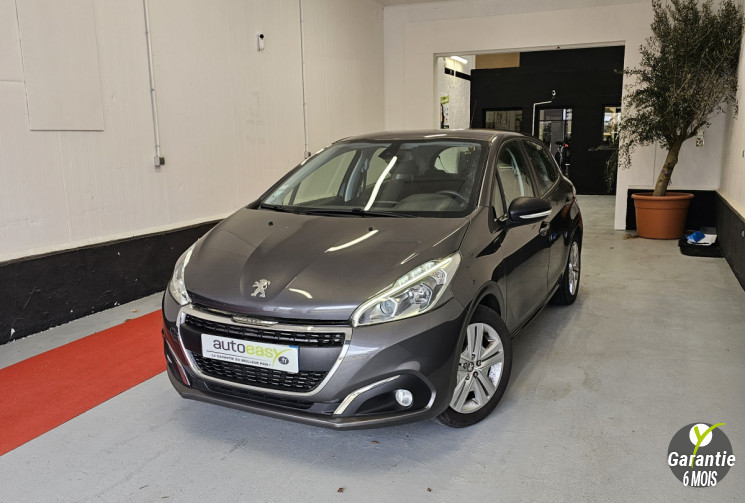 PEUGEOT 208 1.5 Blue HDI 100 ch SIGNATURE GPS RADAR FEUX AUTOMATIQUE APPLECARPLAY