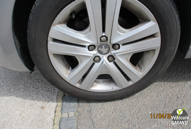 PEUGEOT 208 I Phase 2 5 Portes 1.2 VTi 12V S&S 82 cv