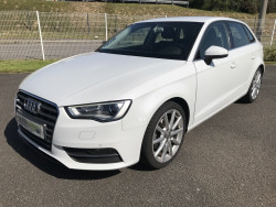 AUDI A3 III SPORTBACK 2.0 TDi 16 V DPF  S-TRONIC 150 CV AMBITION LUXE 