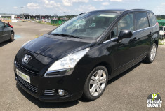 PEUGEOT 5008 2.0 HDi 150CV ALLURE TOIT PANORAMIQUE135000 KMS, 7PLACES.