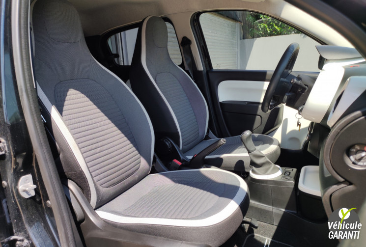 RENAULT TWINGO  intens 1,0 L /  70 / 28500 km 