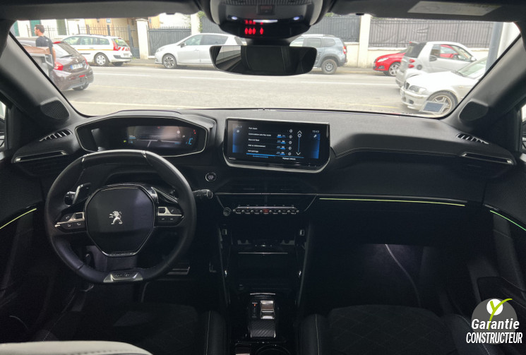 PEUGEOT 208 PURETECH GT TOIT PANORAMIQUE 