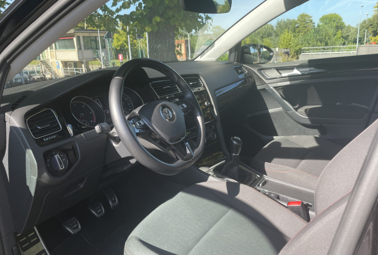Volkswagen Golf VII Phase 2 SW 1.6 TDI SOUND 115