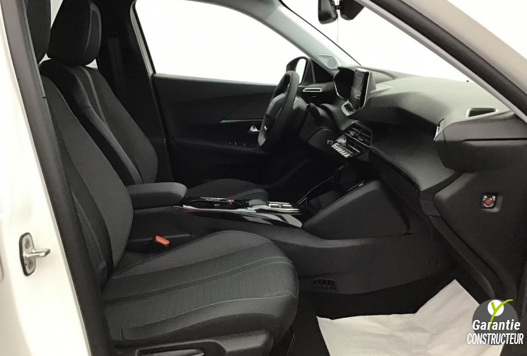 PEUGEOT 2008 Electrique 136 ch / Allure