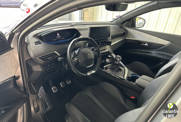 PEUGEOT 3008 1.2 puretech 130 GT
