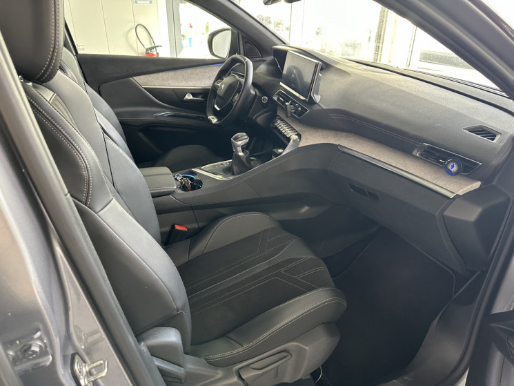 PEUGEOT 3008 1.2 puretech 130 GT