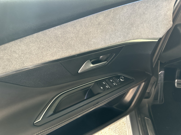 PEUGEOT 3008 1.2 puretech 130 GT