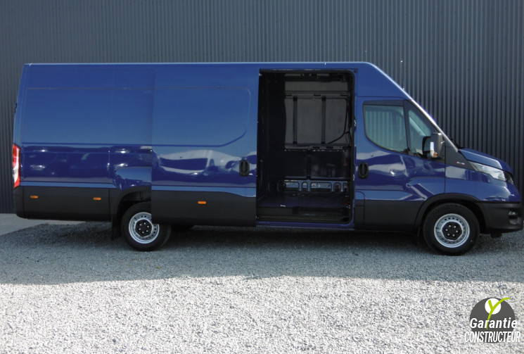 IVECO DAILY FOURGON 35S18 EMPATTEMENT 4100L H2