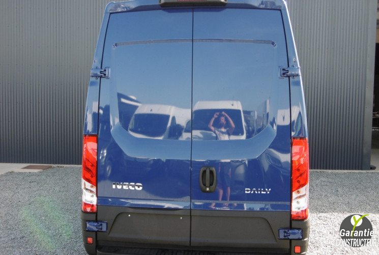 IVECO DAILY FOURGON 35S18 EMPATTEMENT 4100L H2