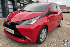 TOYOTA AYGO 1.0 VVT-i 69 ch x-play 5p *Entretien full Toyota * CT Vierge *