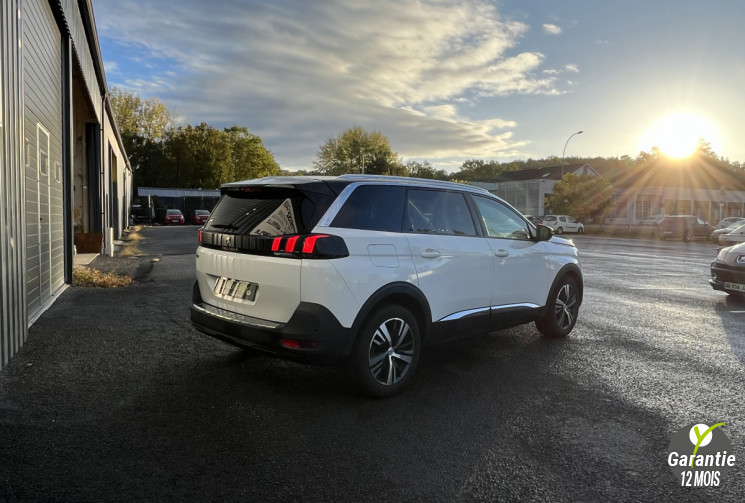 Peugeot 5008  1.5 BLUEHDI 130 ALLURE PACK EAT 8 hayon électrique full options