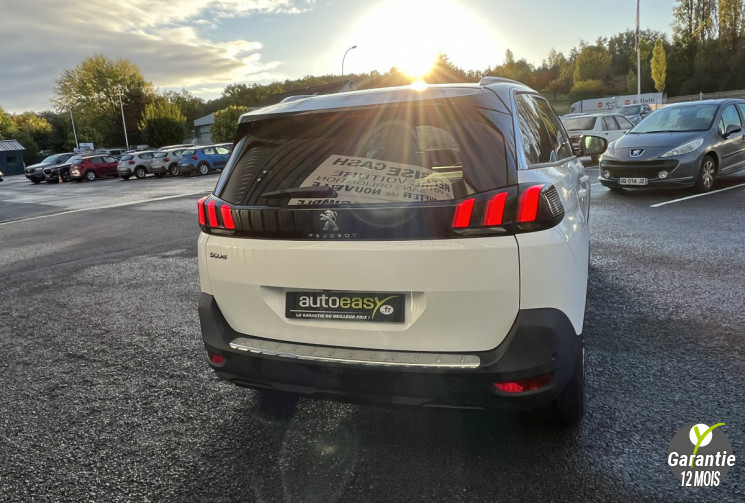 Peugeot 5008  1.5 BLUEHDI 130 ALLURE PACK EAT 8 hayon électrique full options