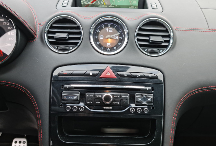 Peugeot RCZ 1.6 THP 200 CH GT LINE