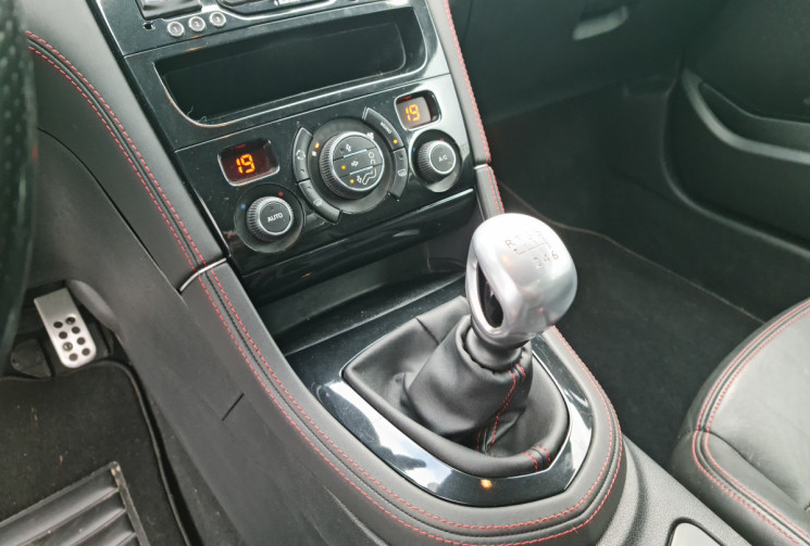 Peugeot RCZ 1.6 THP 200 CH GT LINE