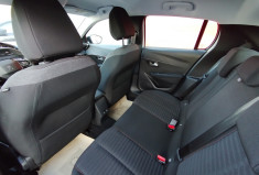 Peugeot 208 1.2 PureTech 100  EAT8 Active Pack / 15.000 km