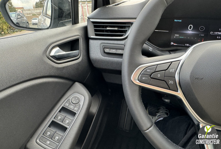 RENAULT CLIO V  TCE 90 EVOLUTION  (DISPO IMMEDIATE)