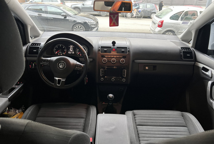 VOLKSWAGEN TOURAN 1.6 105 CUP