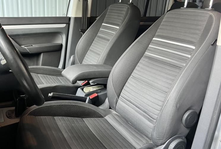 VOLKSWAGEN TOURAN 1.6 105 CUP
