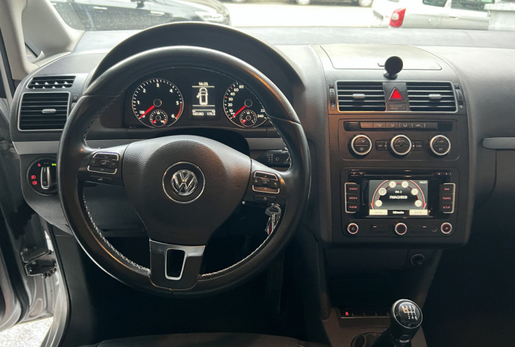VOLKSWAGEN TOURAN 1.6 105 CUP