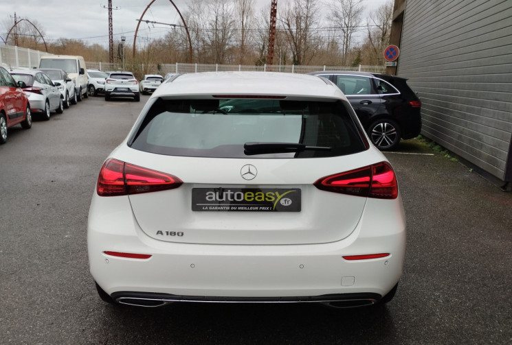 Mercedes CLASSE A 180 Progressive Line 7G-DCT / 8.700 KM