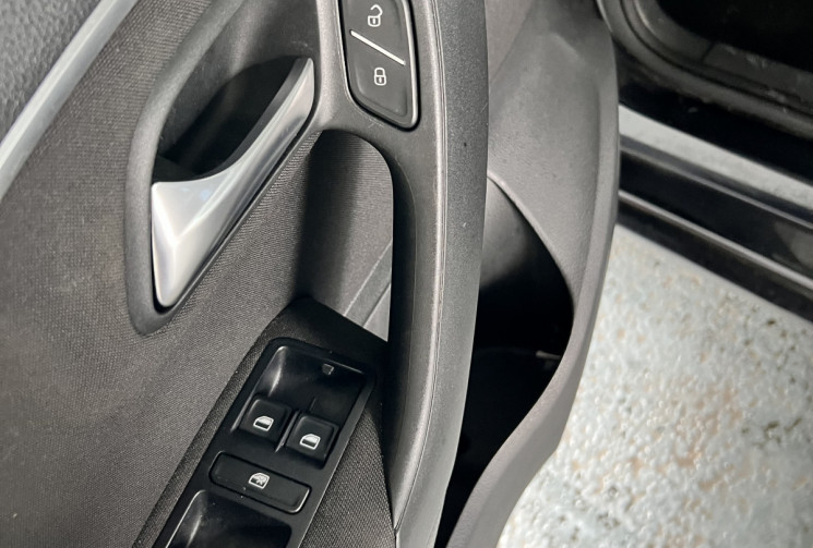 VOLKSWAGEN POLO V 1.0i 60ch 