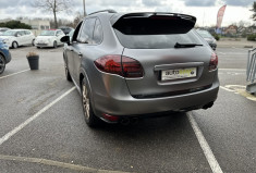 PORSCHE CAYENNE GTS