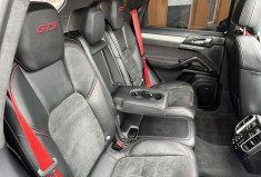 PORSCHE CAYENNE GTS