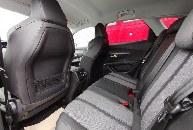 Peugeot 3008 1.5 BlueHDi 130 Allure S&S BVM6 / Historique complet Peugeot