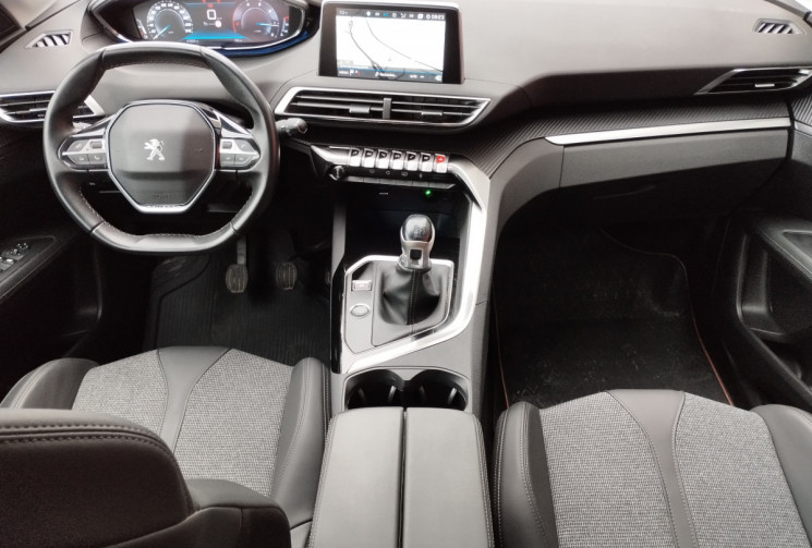 Peugeot 3008 1.5 BlueHDi 130 Allure S&S BVM6 / Historique complet Peugeot