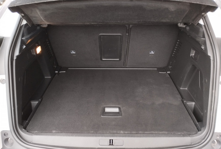 Peugeot 3008 1.5 BlueHDi 130 Allure S&S BVM6 / Historique complet Peugeot