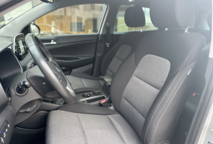 HYUNDAI TUCSON III  1.6 CRDi / 136 CH Premium / TOIT PANORAMIQUE / CARPLAY