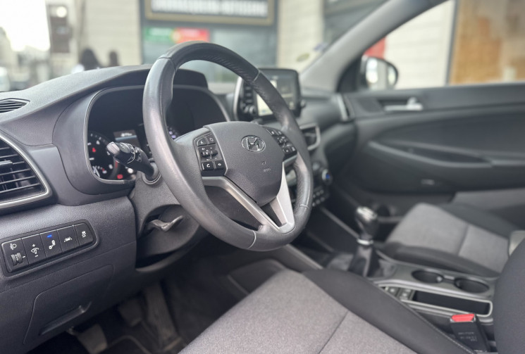 HYUNDAI TUCSON III  1.6 CRDi / 136 CH Premium / TOIT PANORAMIQUE / CARPLAY