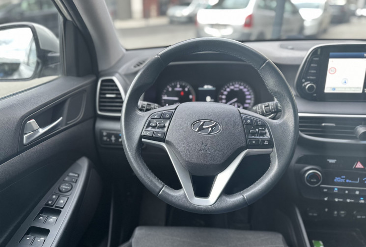 HYUNDAI TUCSON III  1.6 CRDi / 136 CH Premium / TOIT PANORAMIQUE / CARPLAY