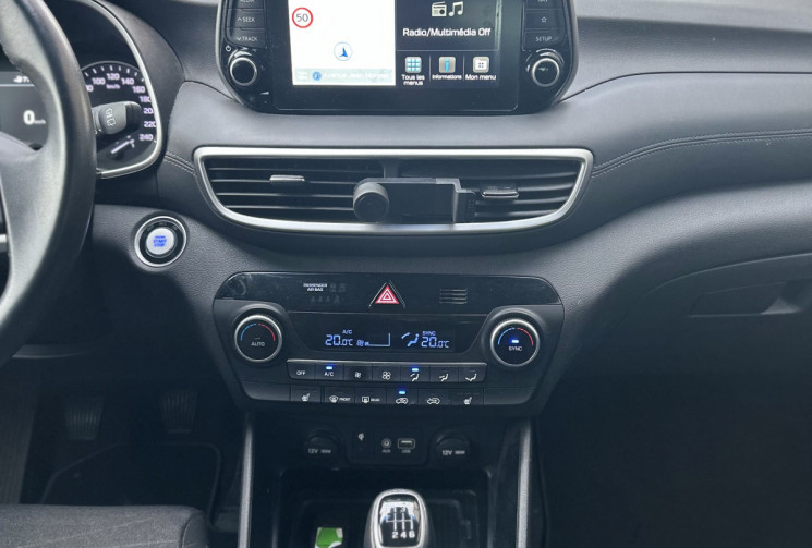 HYUNDAI TUCSON III  1.6 CRDi / 136 CH Premium / TOIT PANORAMIQUE / CARPLAY