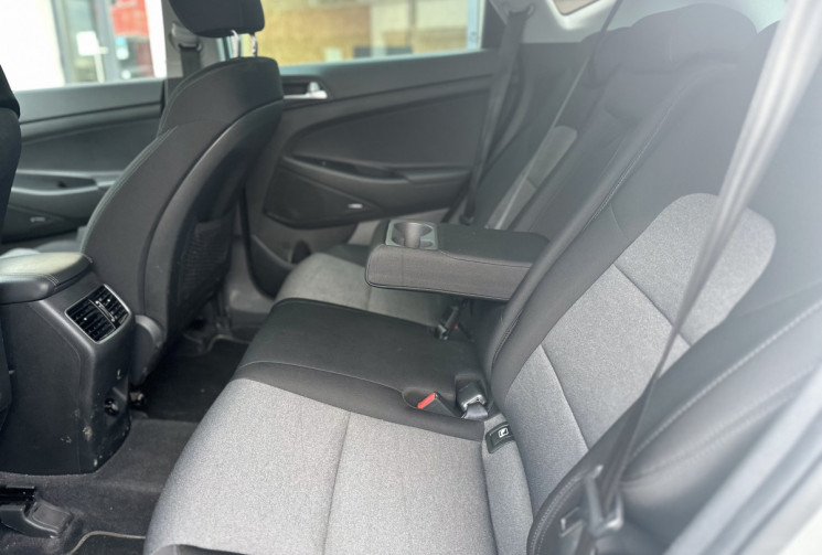 HYUNDAI TUCSON III  1.6 CRDi / 136 CH Premium / TOIT PANORAMIQUE / CARPLAY