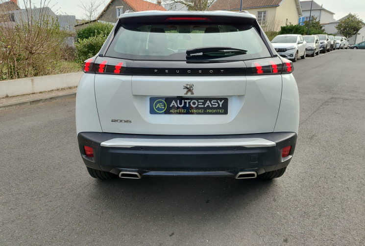 PEUGEOT 2008 1.2 PureTech 130 Allure Entretien 100% Peugeot