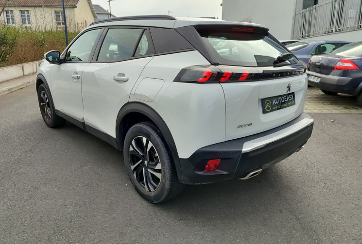 PEUGEOT 2008 1.2 PureTech 130 Allure Entretien 100% Peugeot