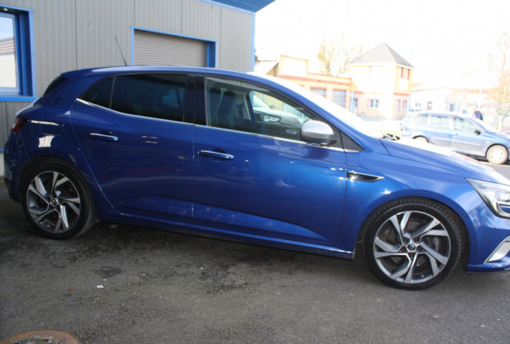 Renault Megane IV 1.6 TCE GT 205 CH EDC 4 CONTROL