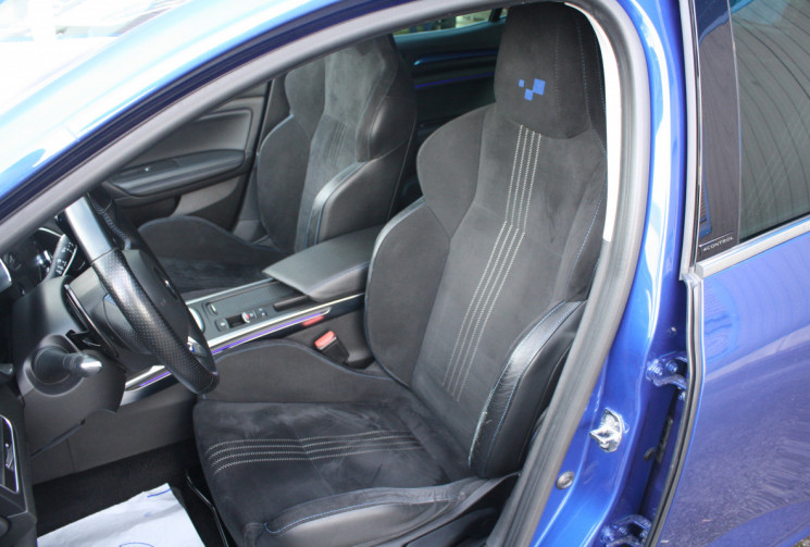 Renault Megane IV 1.6 TCE GT 205 CH EDC 4 CONTROL