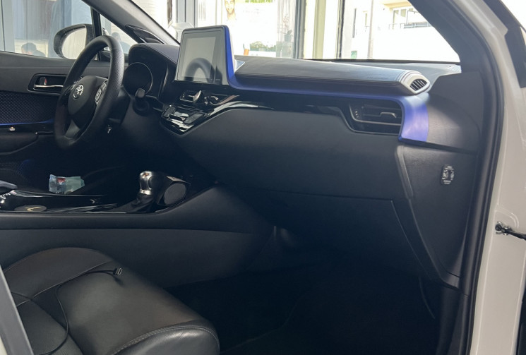 TOYOTA C-HR Graphic + Edition GBL 