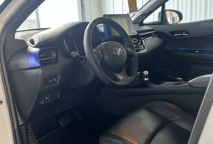 TOYOTA C-HR Graphic + Edition GBL 
