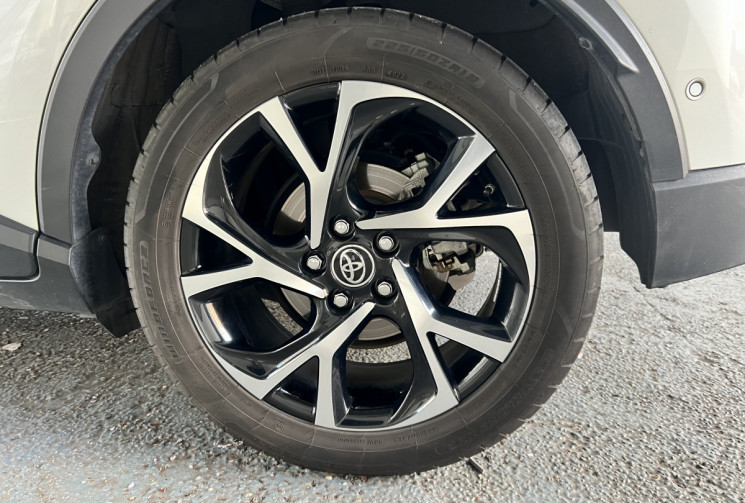 TOYOTA C-HR Graphic + Edition GBL 