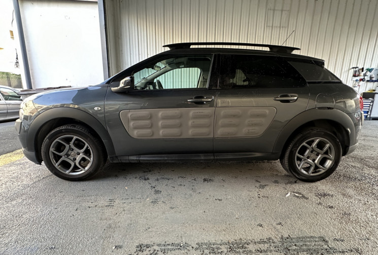 CITROEN C4 CACTUS 1.2 82 SHINE TOIT PANORAMIQUE 