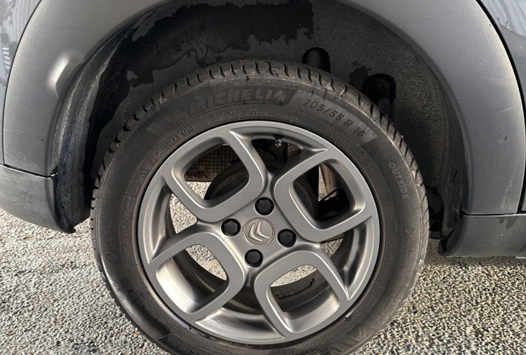 CITROEN C4 CACTUS 1.2 82 SHINE TOIT PANORAMIQUE 