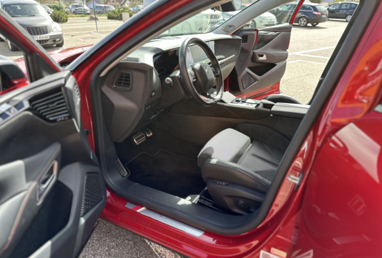 DS DS4  E-TENSE 225 Performance Line +