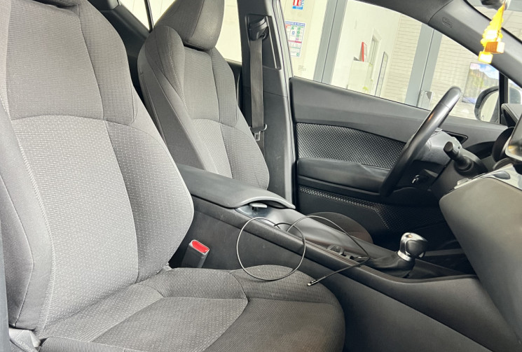 TOYOTA C-HR 1.8 122H DYNAMIC